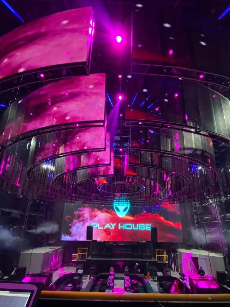 Holographic LED Screen — 90% Transparent Panel — image 10